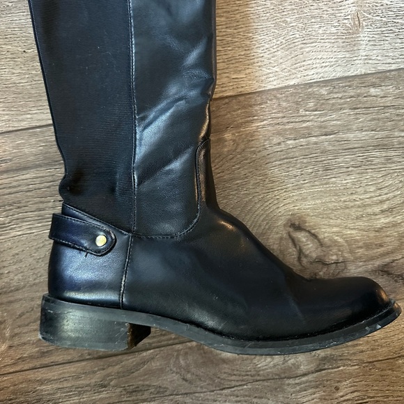 Black boots - used Size 7 - Picture 7 of 8